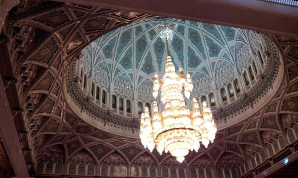 Sultan Qaboos Grand Mosque  up close